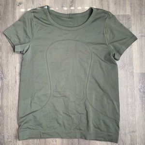Lululemon Swiftly Tech Relaxed Short Sleeve